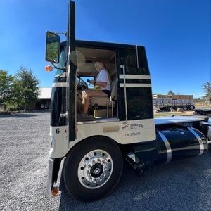 Meet your Posher, Emmalyn